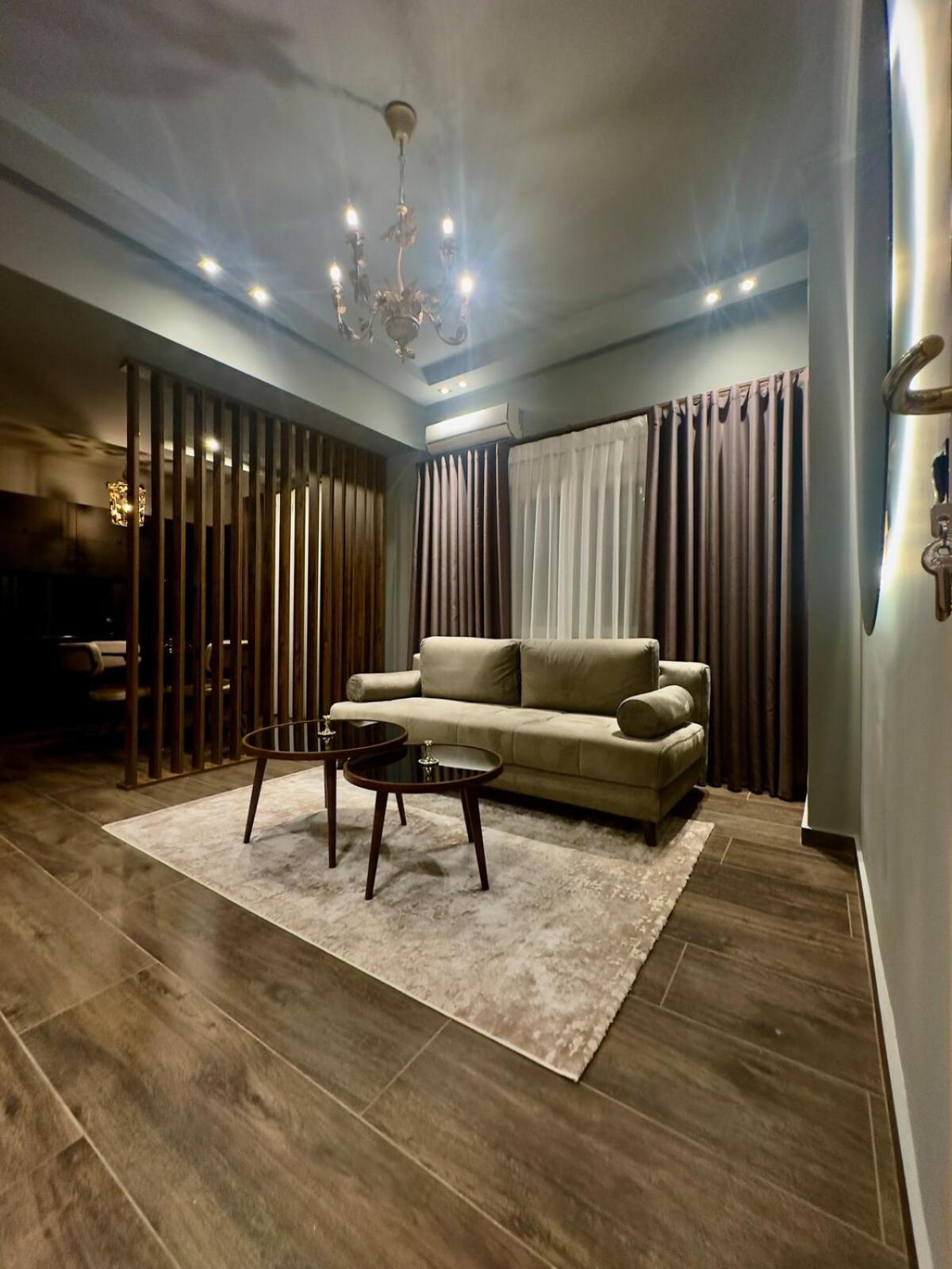 Apartment Individualliving 4 Excellent Location! ! ! *