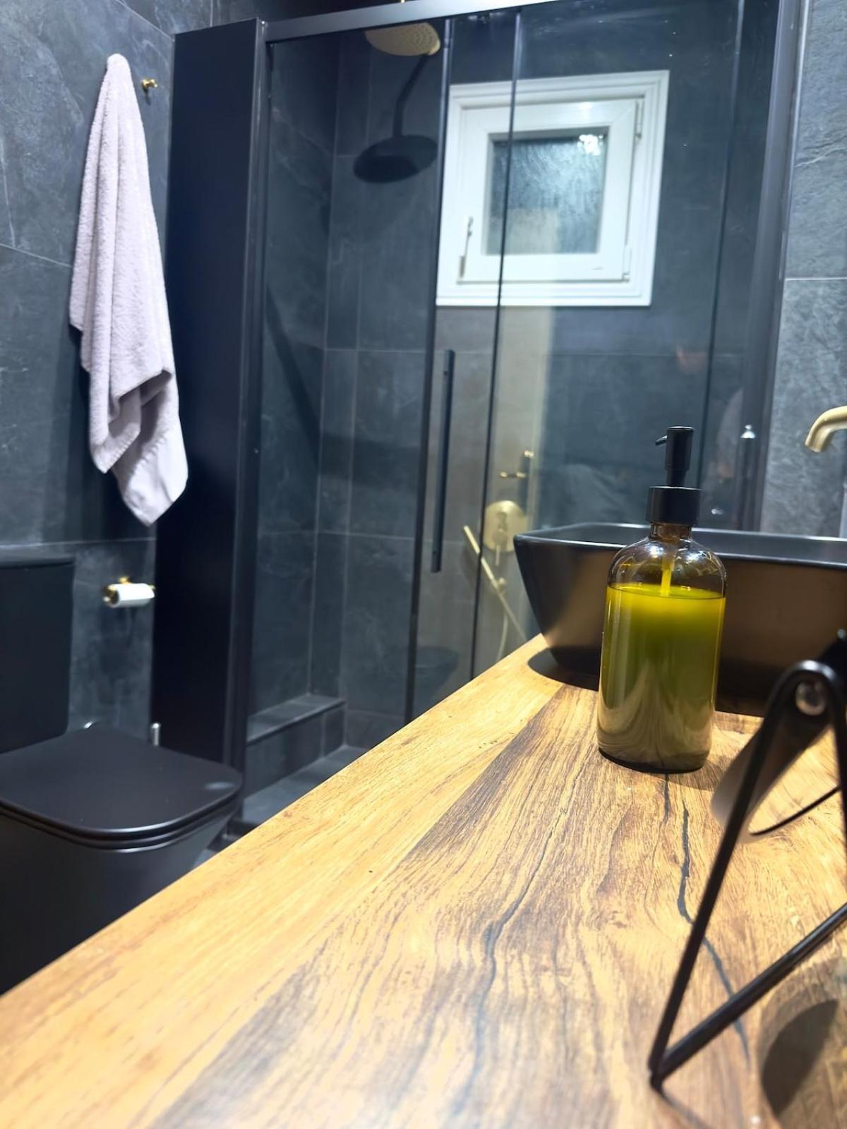 Individualliving 4 Excellent Location! ! !